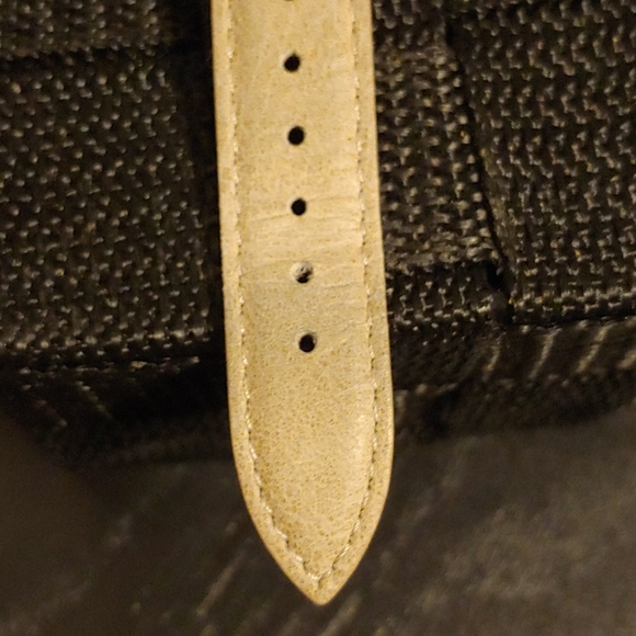 MVMT Mother of Pearl watch - Picture 5 of 8